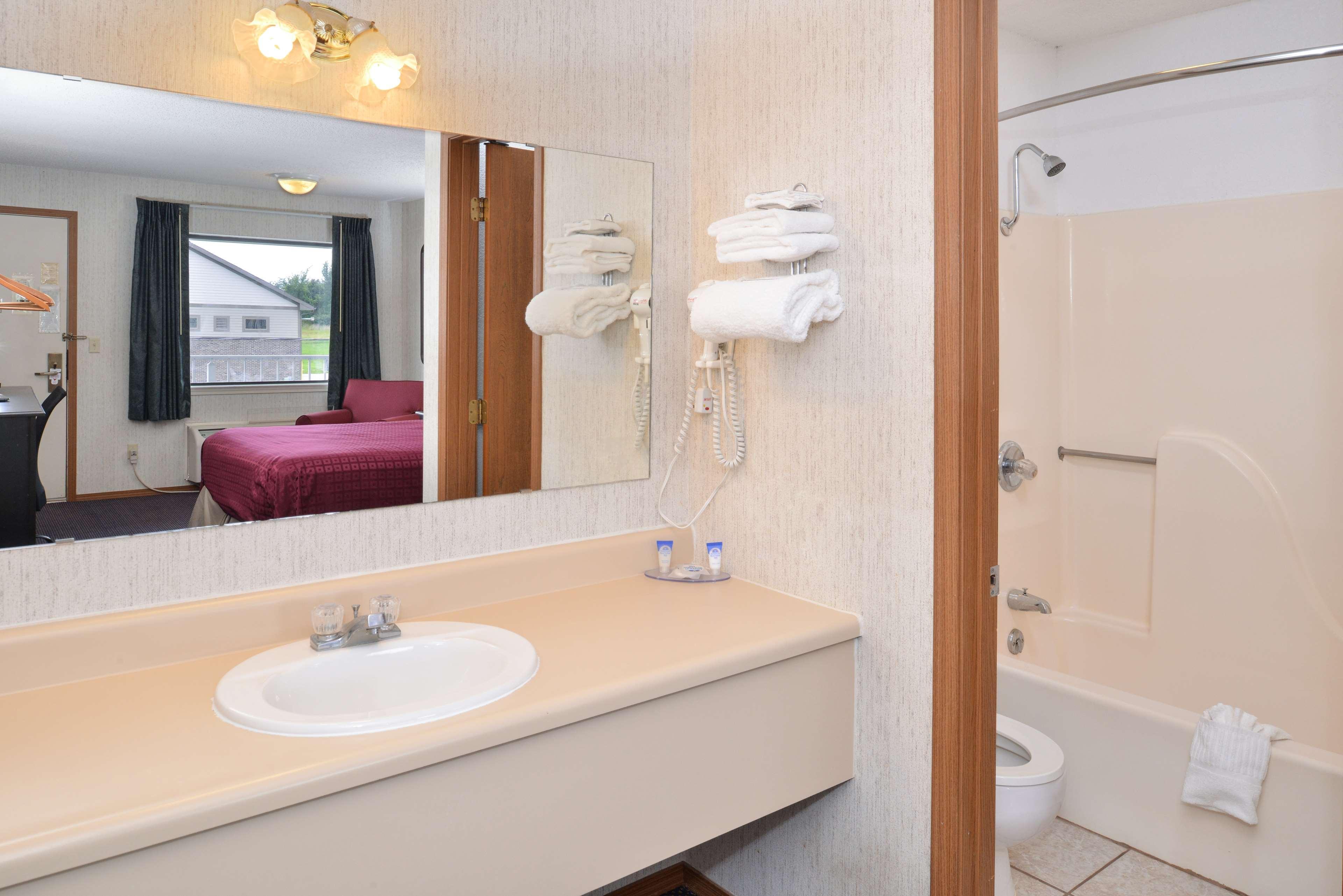 Americas Best Value Inn Knob Noster Εξωτερικό φωτογραφία
