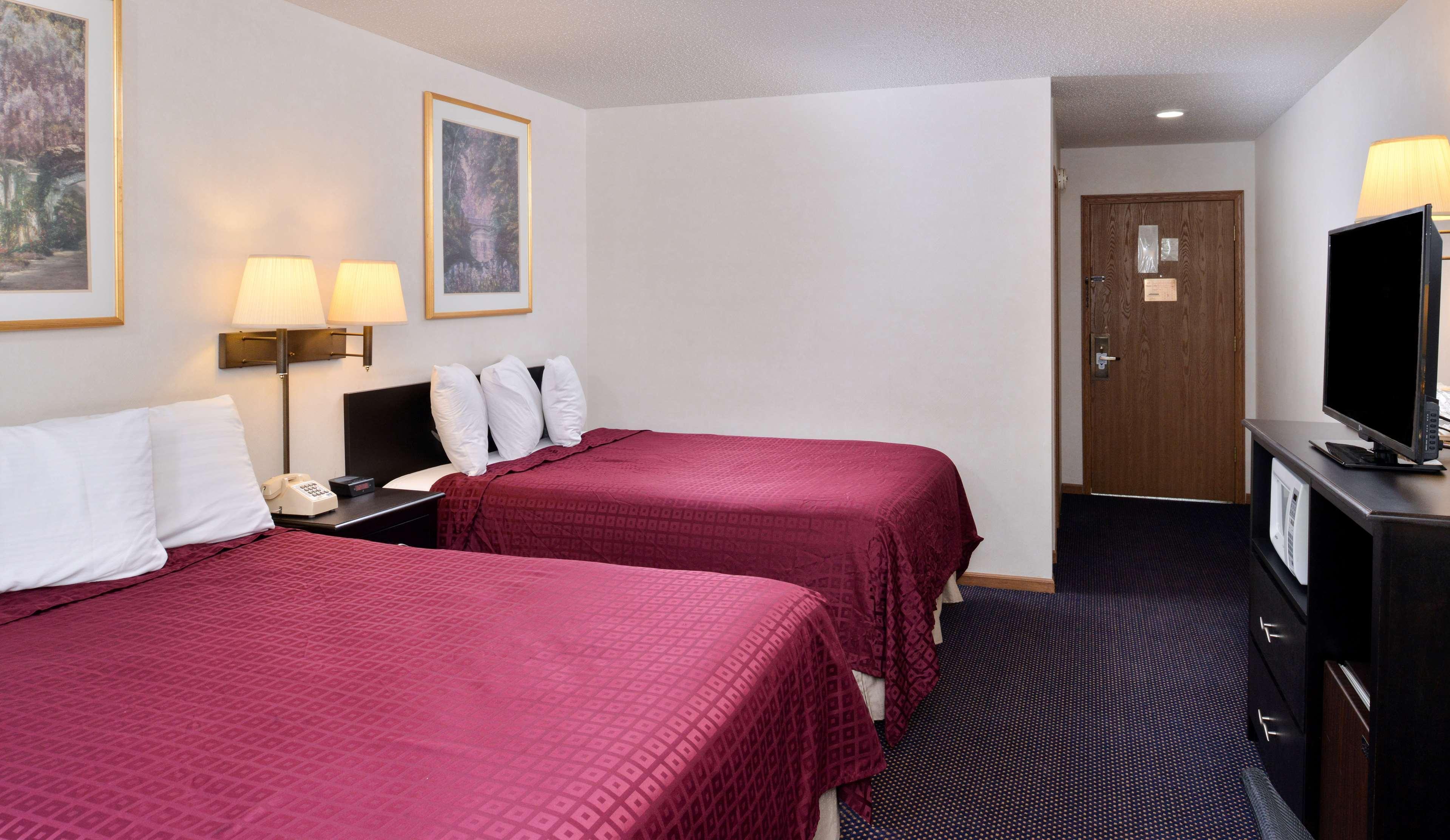 Americas Best Value Inn Knob Noster Εξωτερικό φωτογραφία
