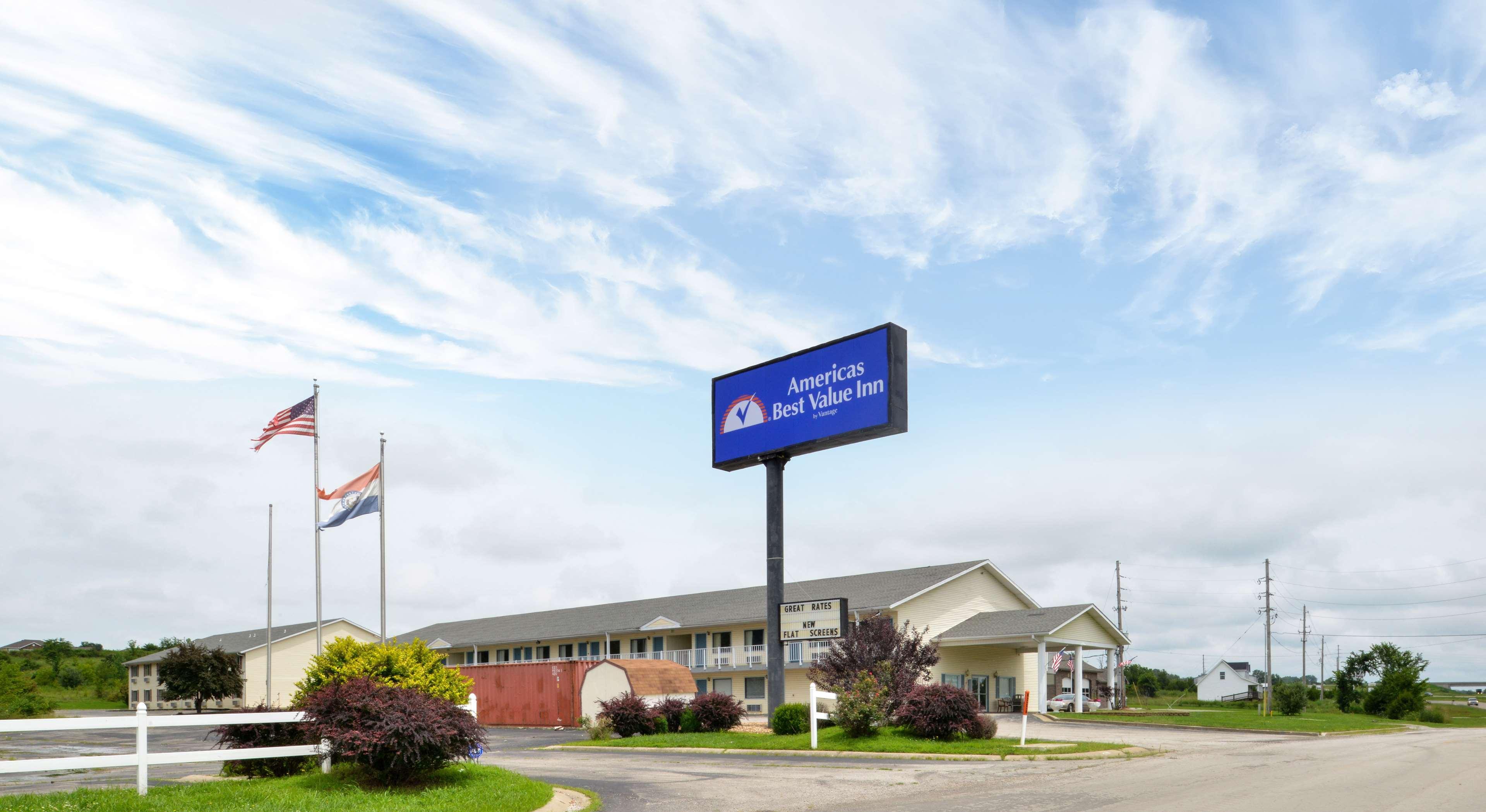 Americas Best Value Inn Knob Noster Εξωτερικό φωτογραφία
